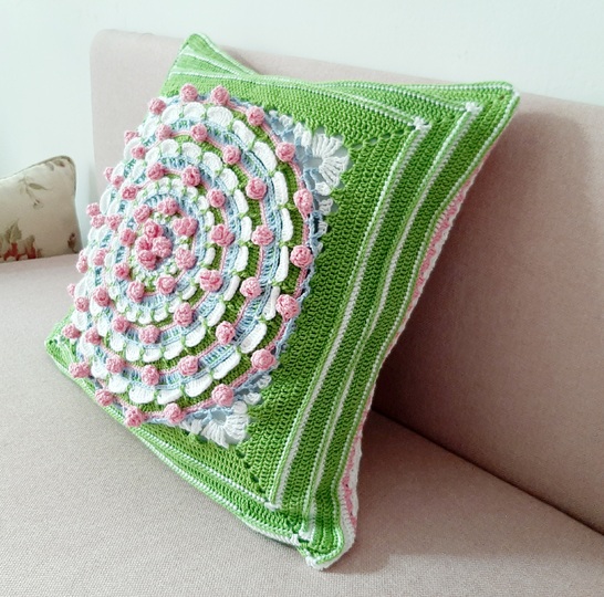 Häkelanleitung Kissen "Rosenkavalier"