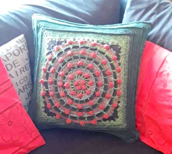 Häkelanleitung Kissen "Rosenkavalier"