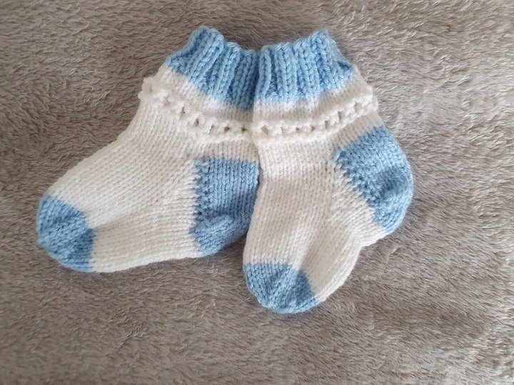 Strickanleitung Baby Set Jacke, Mütze, Socken Größe 56/62!