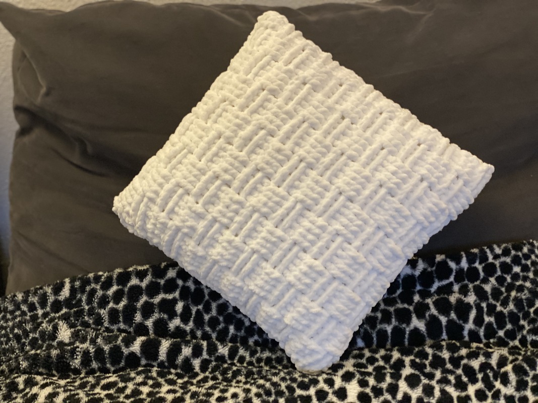 Crochet Pattern - stylish Pillow Cover - Image 2