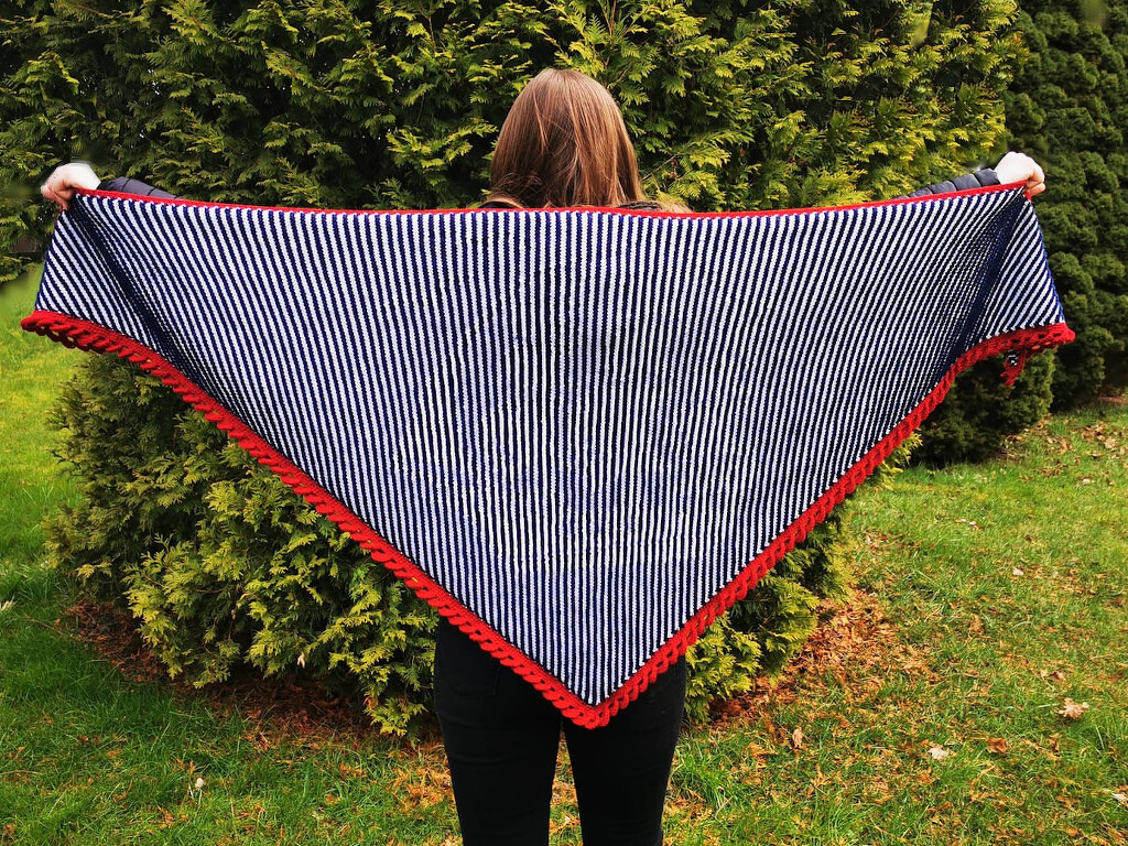 Tuch Dreimaster Illusionsstricken