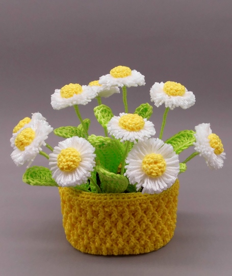 Häkel-Deko Gänseblümchen für Tisch, Tür und Wand - einfach aus Wollresten