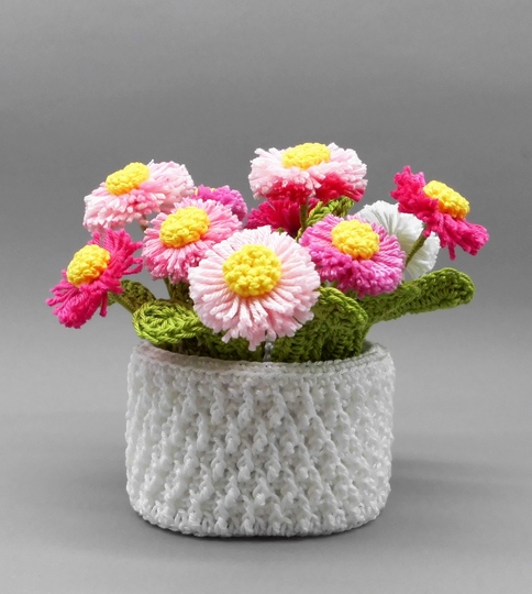 Häkel-Deko Gänseblümchen für Tisch, Tür und Wand - einfach aus Wollresten