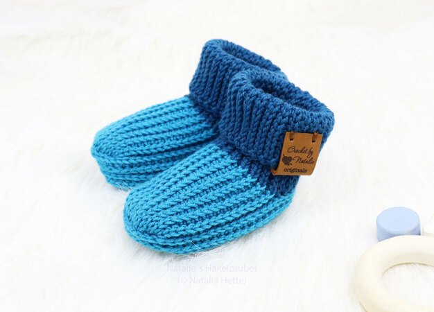 Babyschuhe (Socken) "Kai" (Gr. 0 M. bis 4 J., stricklook)