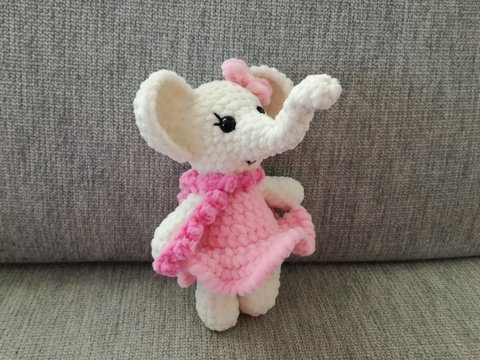Anleitung Elefantenmädchen klein ca. 22 cm häkeln