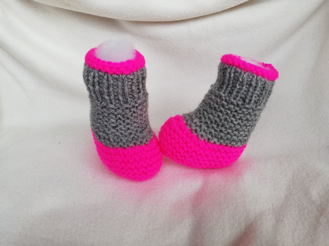 Strickanleitung Babyschuhe - ohne Nadelspiel - Sohlenlänge 10 cm - Bild 6