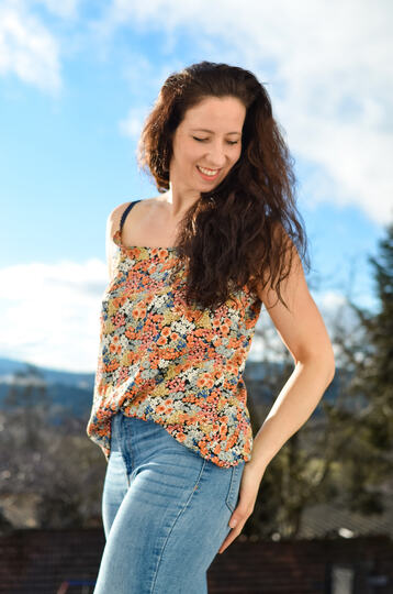 Top Kala Gr. 34-50 3 Ausschnitte