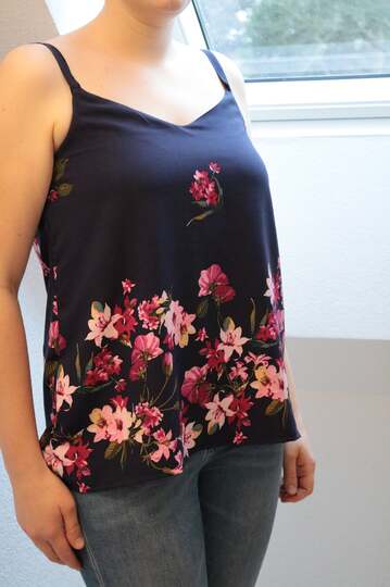 Top Kala Gr. 34-50 3 Ausschnitte