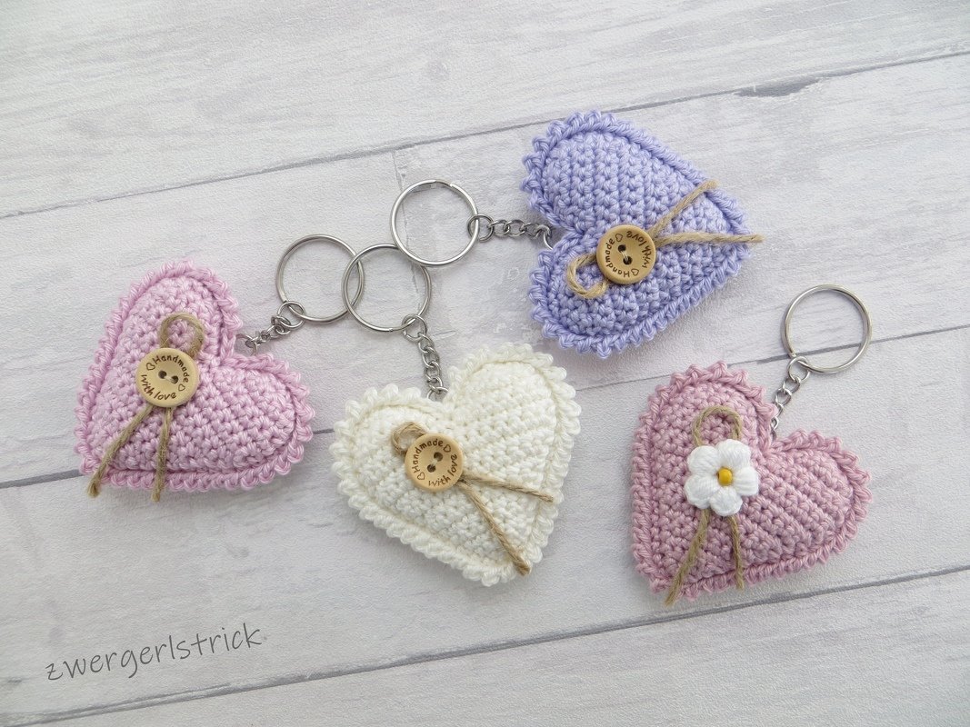 kleine Herzen häkeln - Anhänger / Schlüsselanhänger - Bild 5