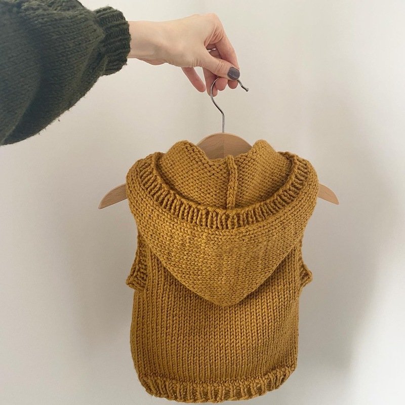 Anleitung Sam's Weekend Slipover - Kapuzenpullunder für Kinder Gr.92-140