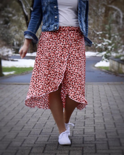 Ebook Volant-Rock DORADA Gr. XS-XXL