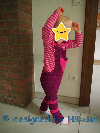 Mitwachsende Latzhose mit Herztasche Gr. 68-86