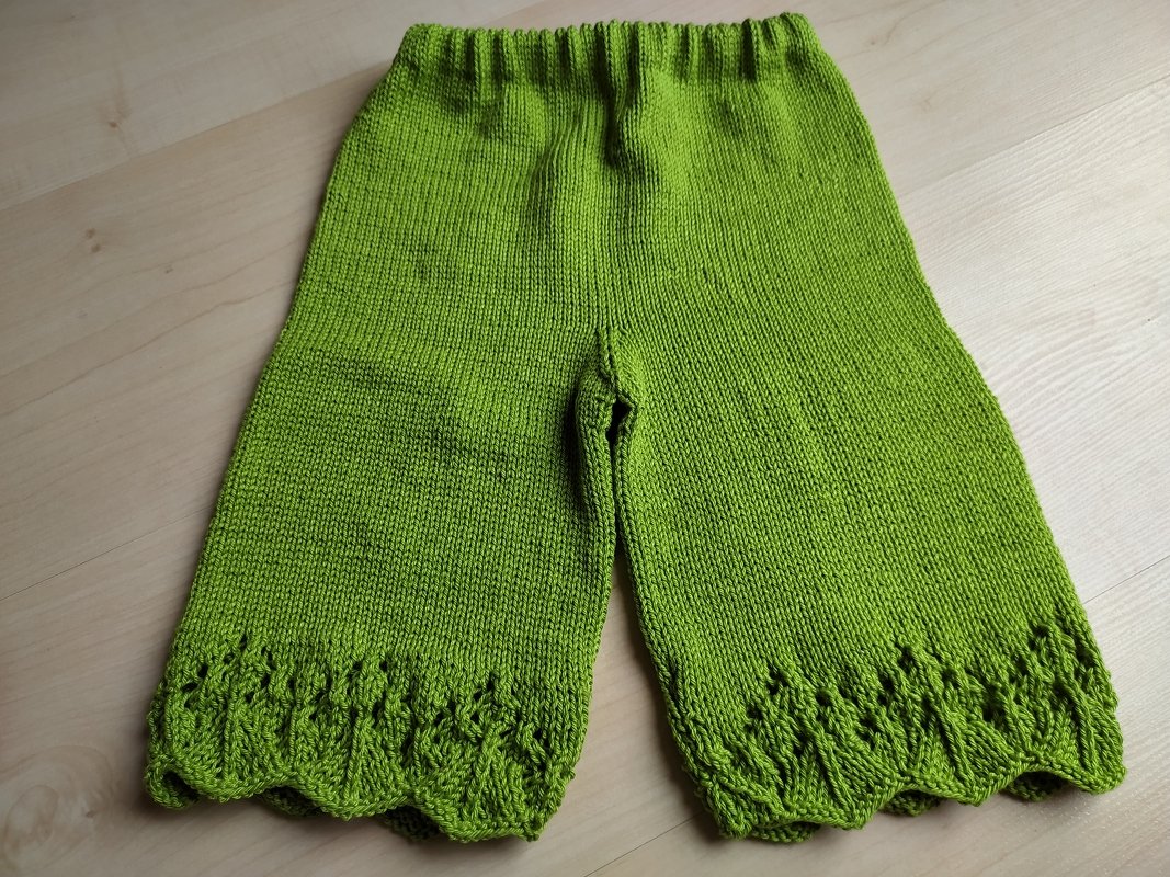 Strickanleitung Babyhose "Sunny" Größe 68 + 74