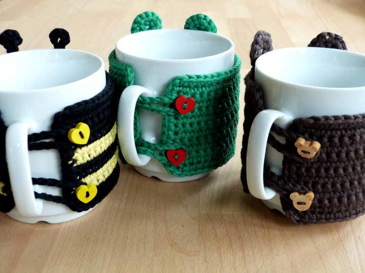 Crochet pattern animal mug cozy