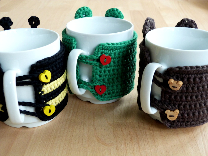 Crochet pattern mug cozy animal