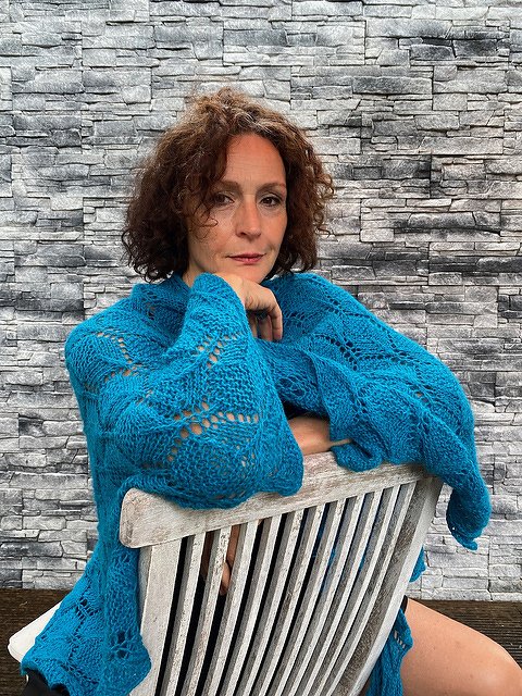 Tempi Passati - Ein großes elegantes Tuch