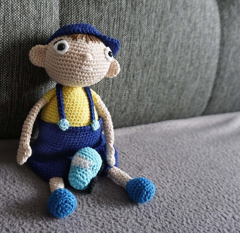 Crochet Pattern little Boy Valentin with Car! - Image 3