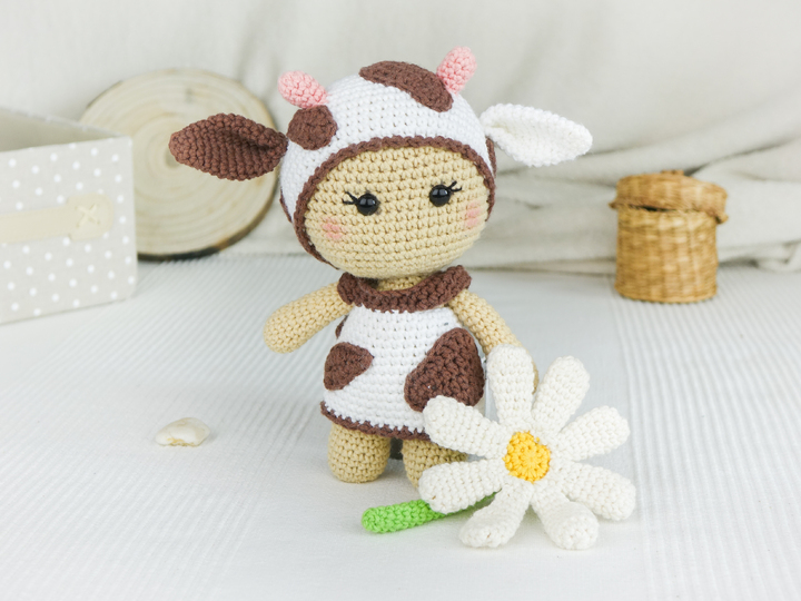 Kuh Laura aus der Little Friends Kollektion - PDF Anleitung