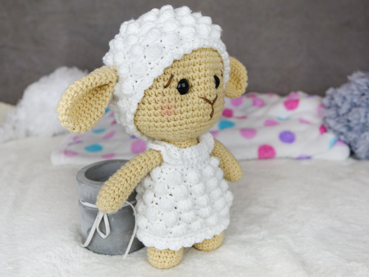 Schaf Dolly aus der Little Friends Kollektion - PDF Anleitung