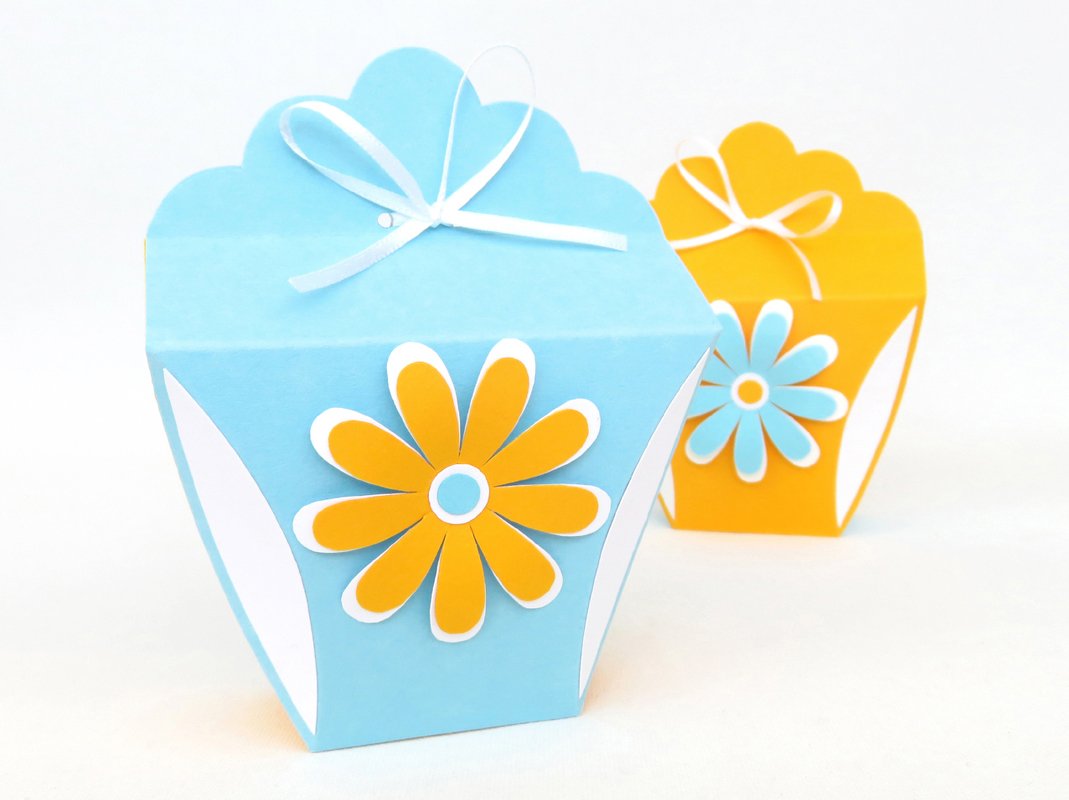 Kleine sommerliche Geschenktasche – Bastelanleitung und Vorlagen