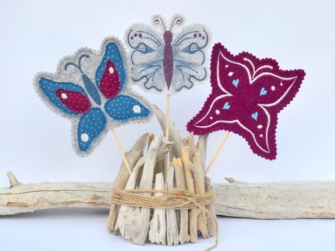 Stickdatei ITH Schmetterlinge Blumenstecker