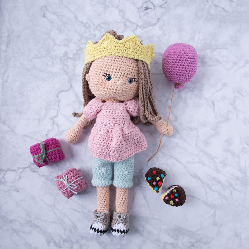 Kombianleitung - Anzieh-Puppe Toni & Outfit Happy Birthday - Bild 3