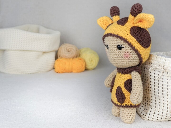 Giraffe Moly aus der Little Friends Kollektion - PDF Anleitung