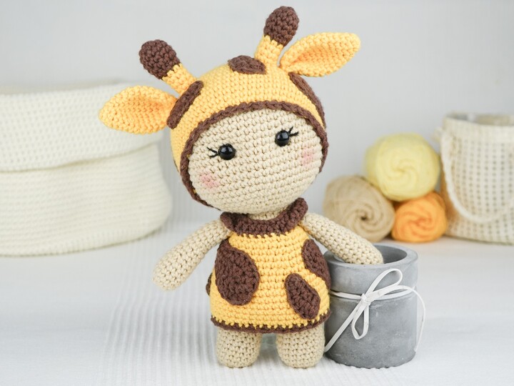 Giraffe Moly aus der Little Friends Kollektion - PDF Anleitung