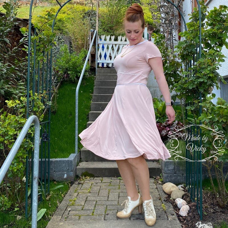 Kleid Valentine Gr. 34-46 Schnittmuster und Nähanleitung - Bild 3