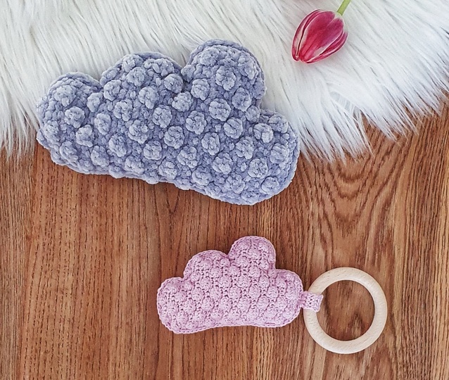 Häkelanleitung kleines Kissen, Greifring, Babyrassel