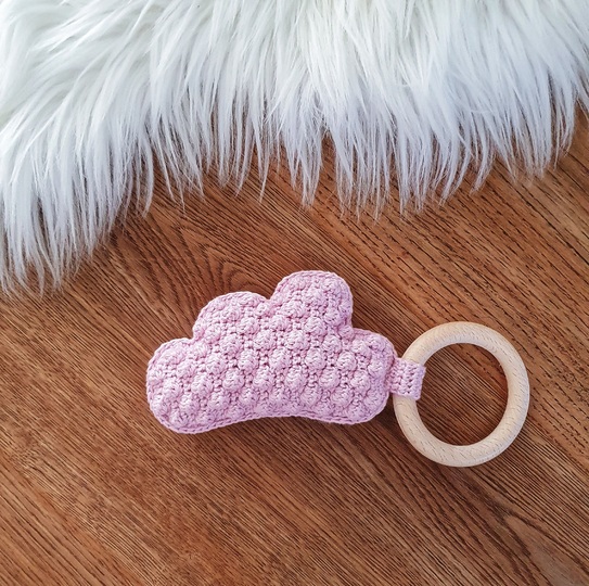 Häkelanleitung kleines Kissen, Greifring, Babyrassel