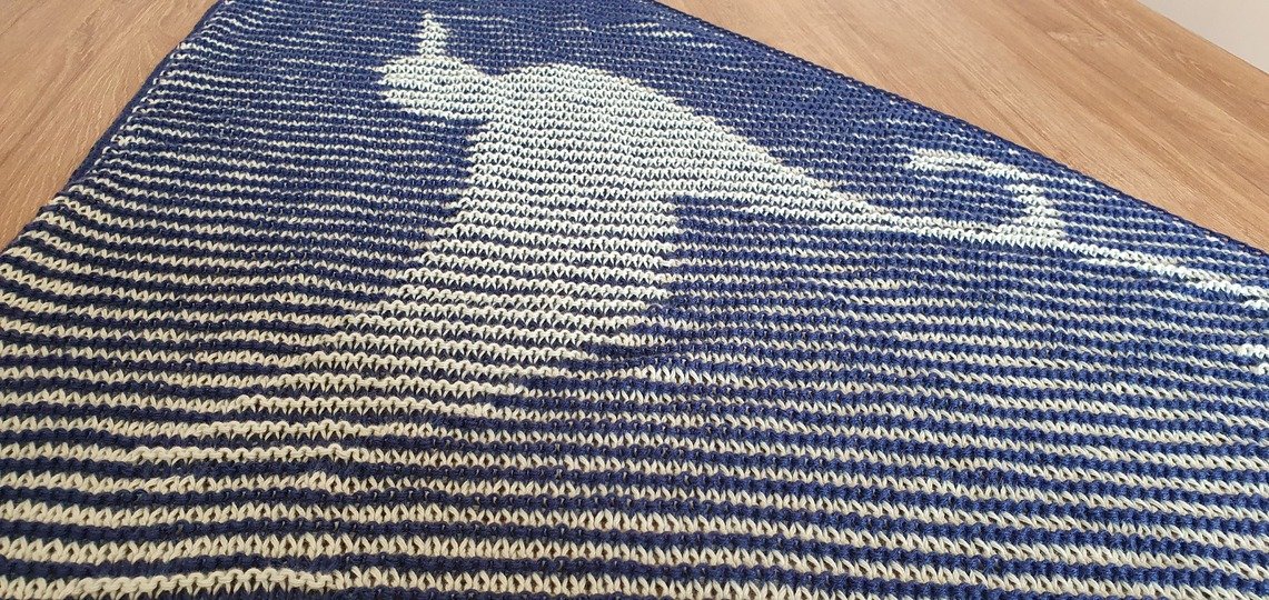 Hummingbird, Shadow Knitting, Illusion Knitting, Motif Shawl