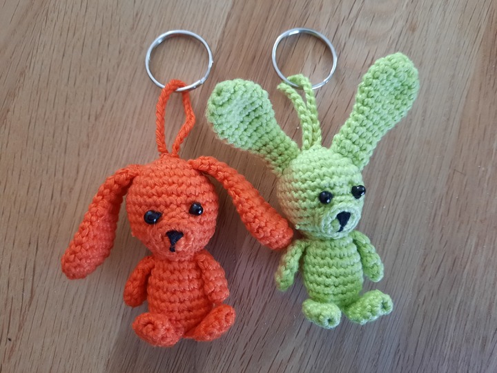 Kleine Häschen - Schlüsselanhänger/ Taschenbaumler häkeln