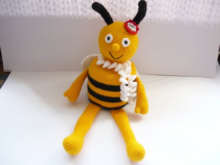 Häkelanleitung Klorollenhut Biene