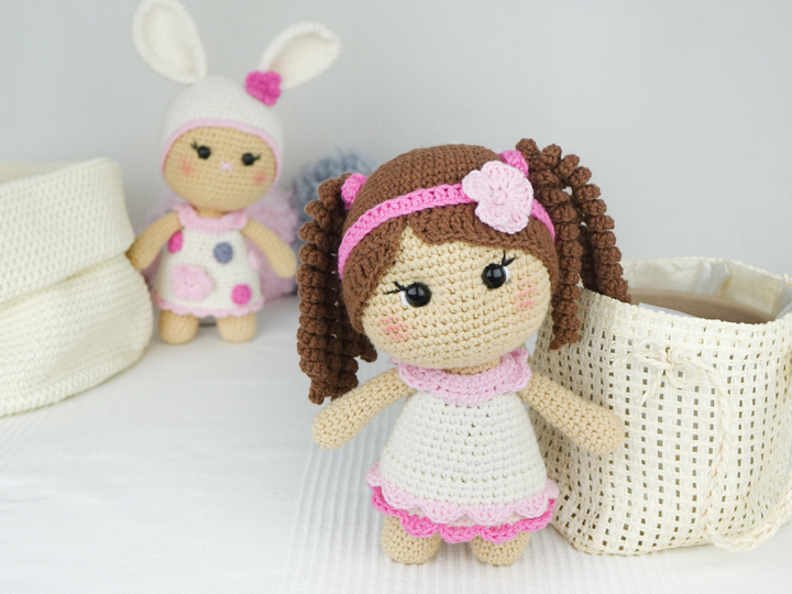 Freulein Bella aus der Little Friends Kollektion - PDF Anleitung