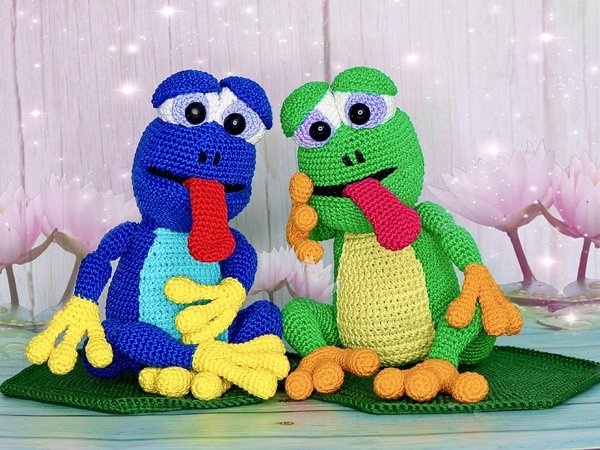 freddie the frog - crochet patterns
