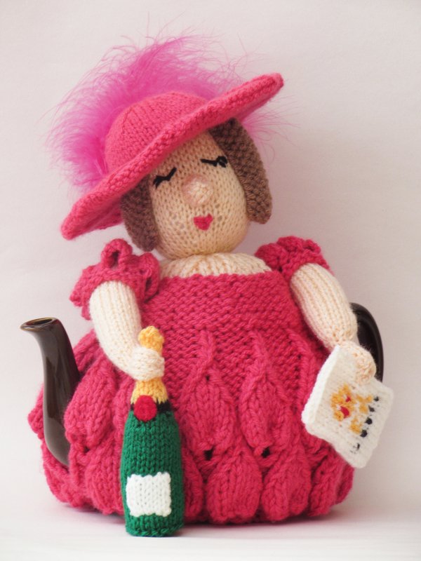 Ladies Day at Royal Ascot Tea Cosy Knitting Pattern