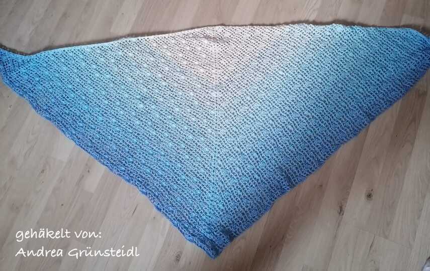 Häkelanleitung: Dreieckstuch "Blümchen"