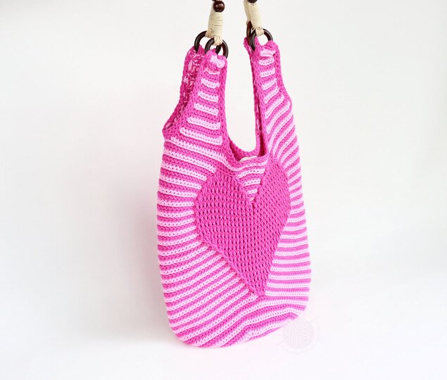 Einkaufs- & Strandtasche "L' Amour" (Gr. 45 x 36 cm; Reliefmuster)