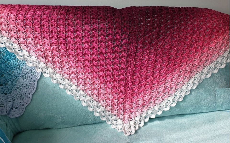 Tilarah - wave shawl with 3D effect - summery, light shawl - Image 10