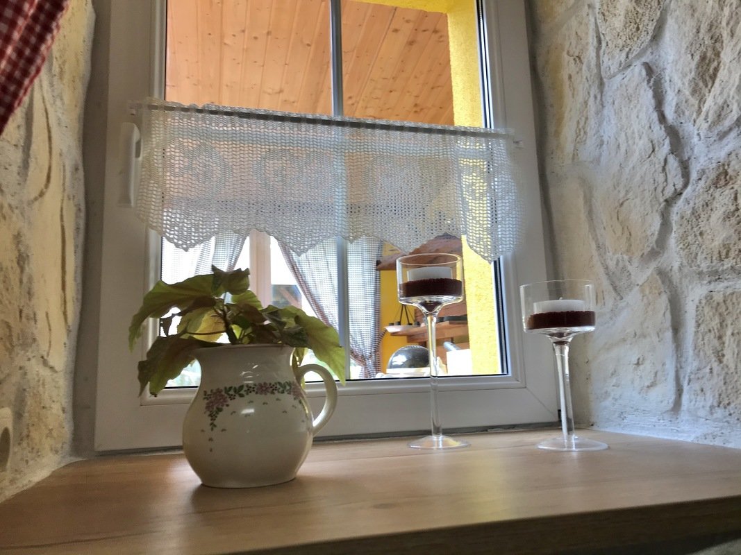 Anleitung Häkelgardine mit Herzen