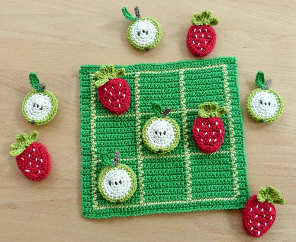 Crochet pattern for a popular family game tic tac toe "garden" - Image 3