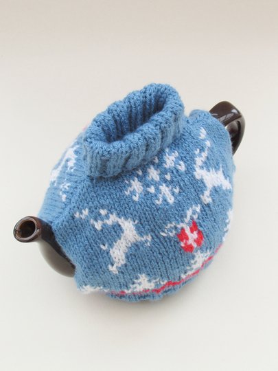 Scandi Christmas Jumper Tea Cosy Knitting Pattern