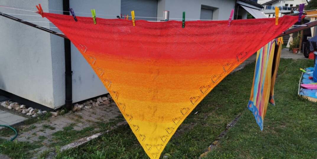 Strickanleitung Tuch "Herzallerliebst"