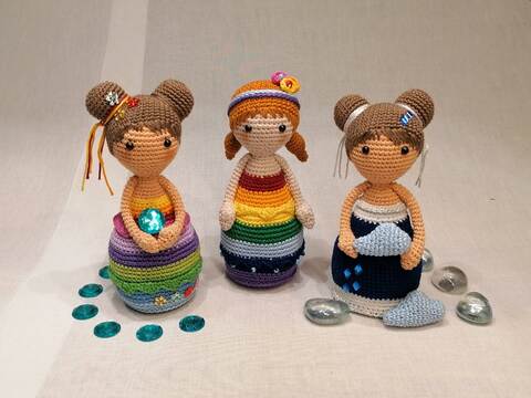 Anleitung Regenbogen Mädchen und Wölckchen Häkelpuppe