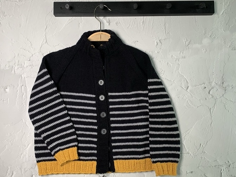 Strickanleitung Kinderjacke Benny Größe 110 – 126