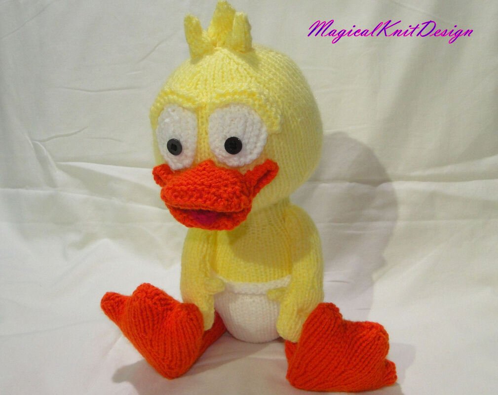 Dudi baby duck soft toy knitting pattern - Image 2