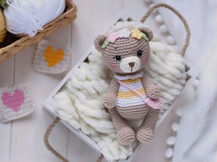 Crochet pattern Amigurumi April the bear