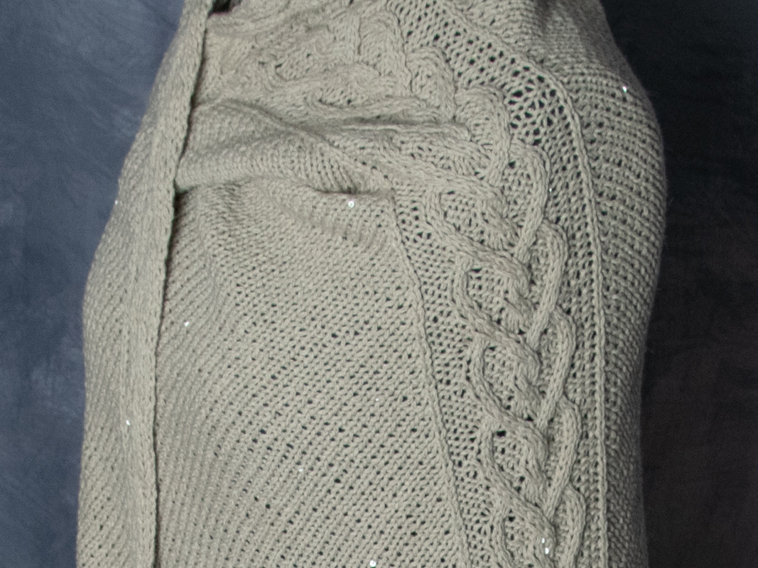 Riesengroßes gestricktes Kuscheltuch "Endromis" - Bild 4