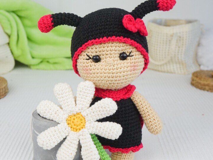 Marienkäfer Mary aus der Little Friends Kollektion - PDF Anleitung